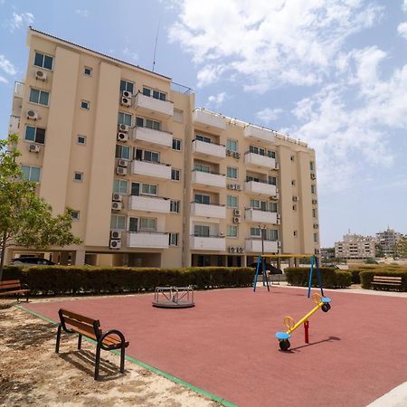 Kave Blue Mackenzie 1 Bdr Flat With Pool Apartment Larnaca Ngoại thất bức ảnh