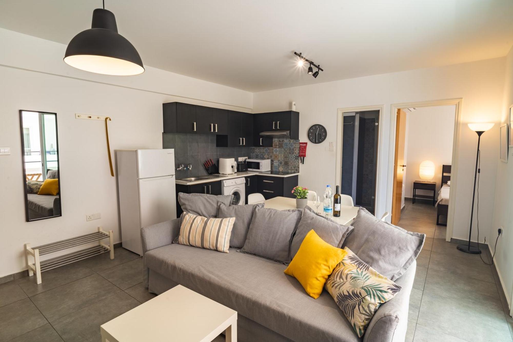 Kave Blue Mackenzie 1 Bdr Flat With Pool Apartment Larnaca Ngoại thất bức ảnh
