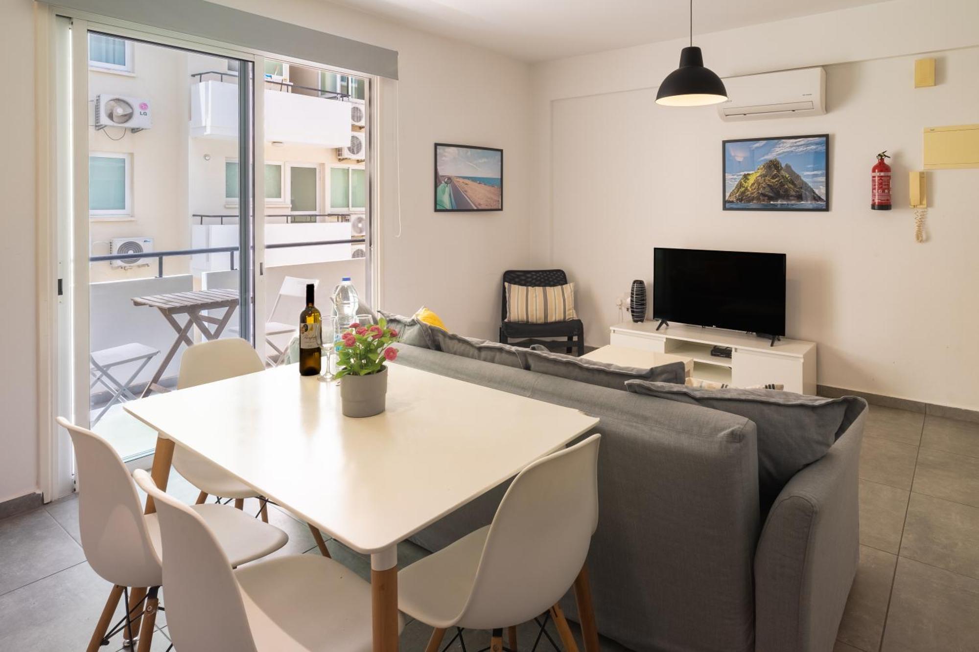 Kave Blue Mackenzie 1 Bdr Flat With Pool Apartment Larnaca Ngoại thất bức ảnh