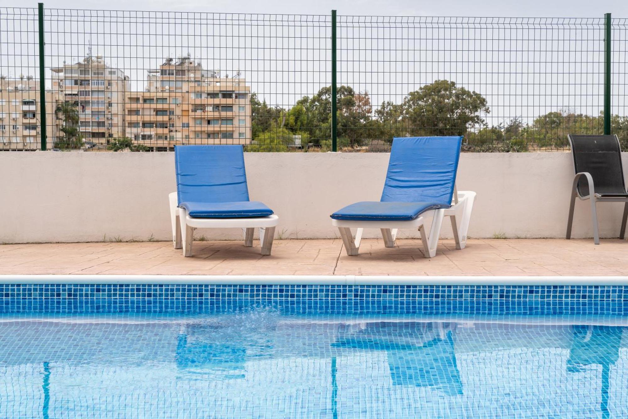 Kave Blue Mackenzie 1 Bdr Flat With Pool Apartment Larnaca Ngoại thất bức ảnh